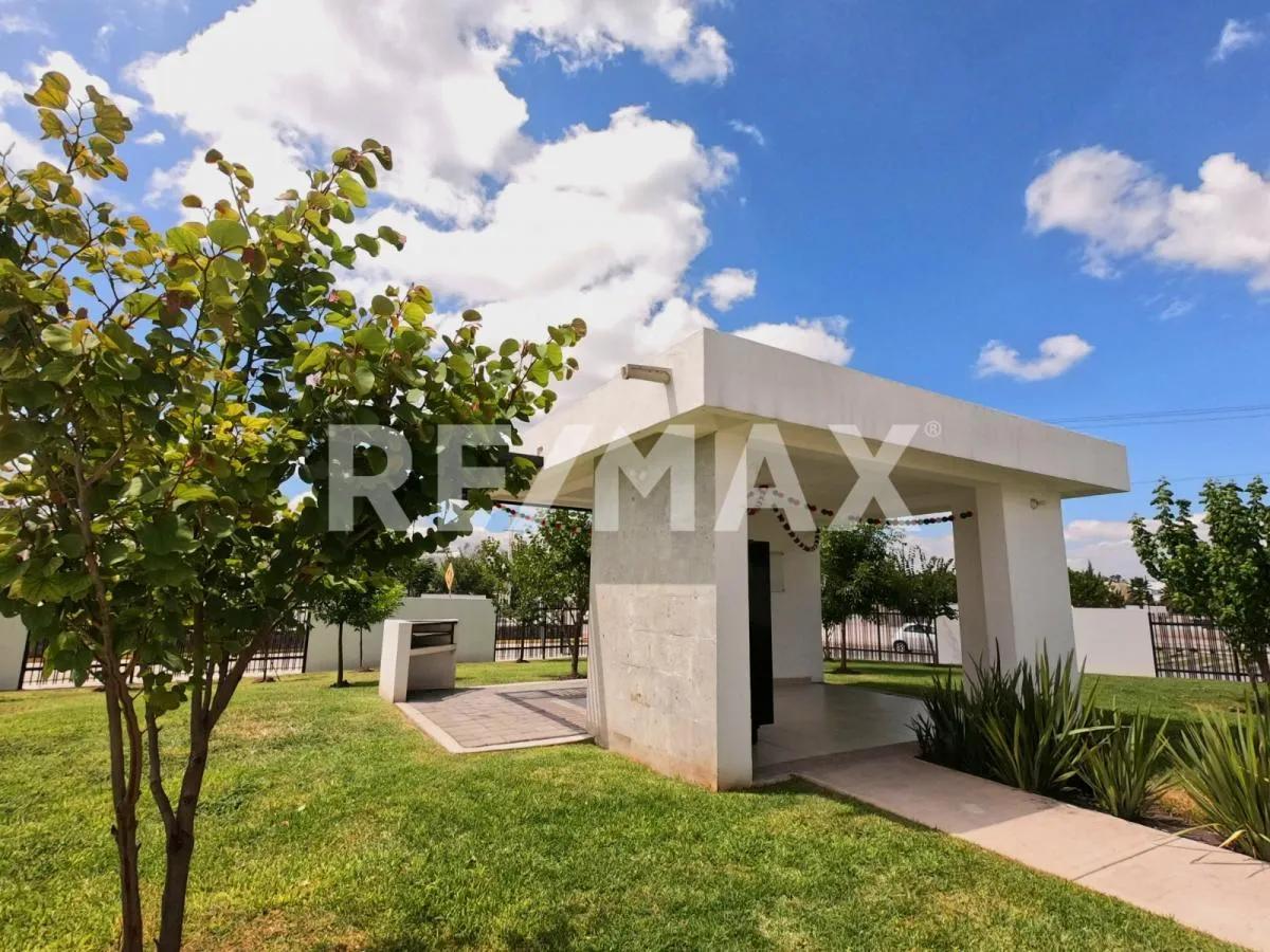 secondary property images 0