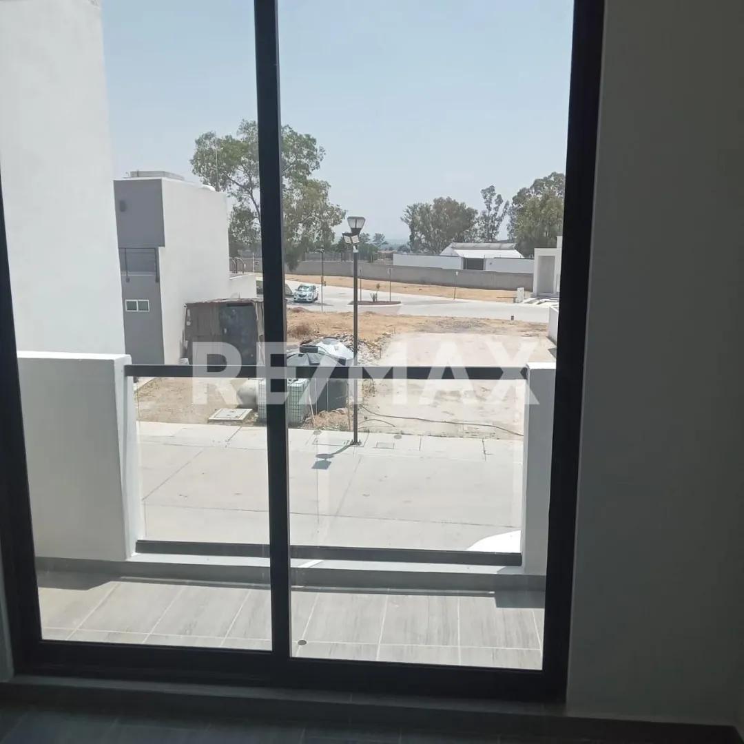 secondary property images 2