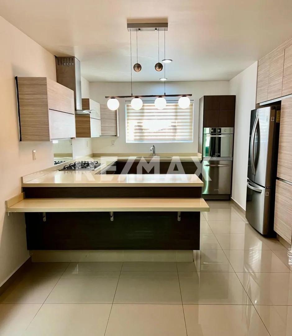 secondary property images 0