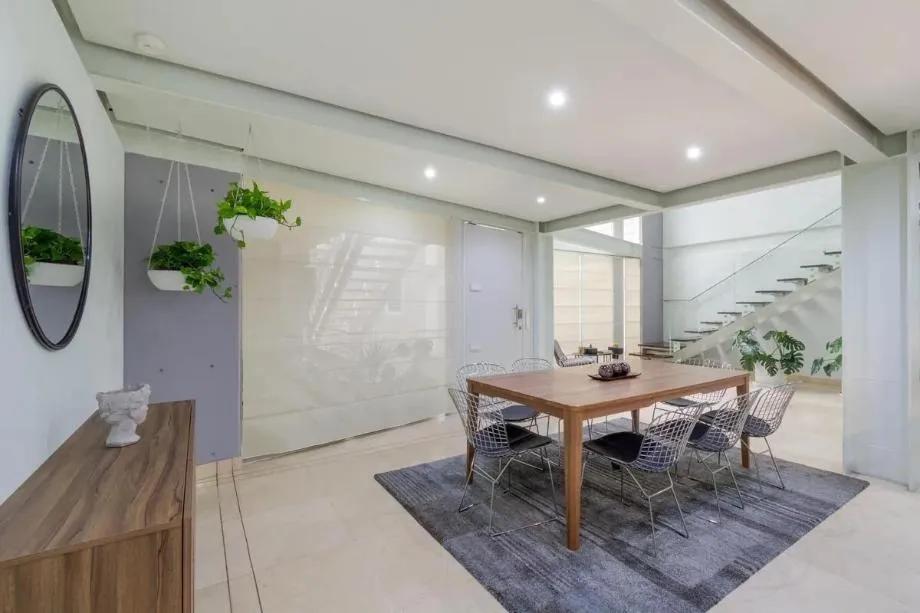 secondary property images 0