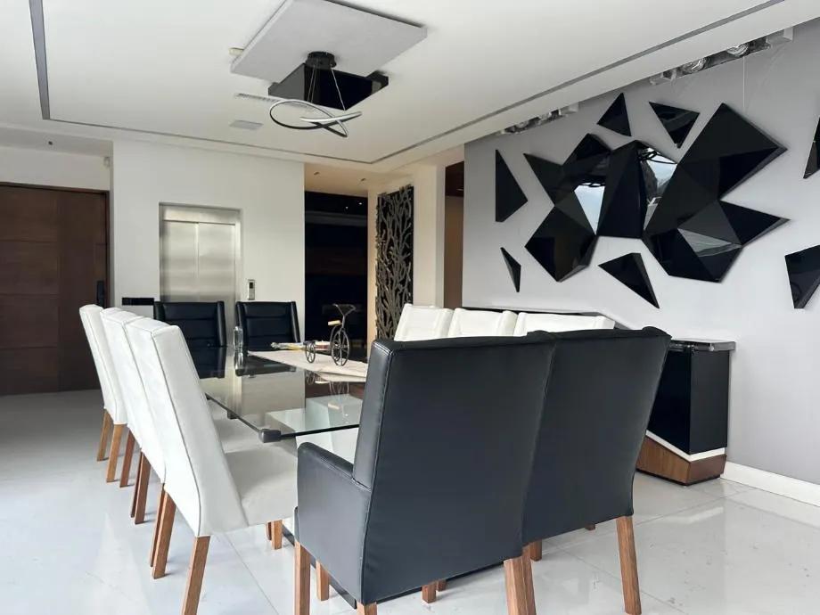 secondary property images 0