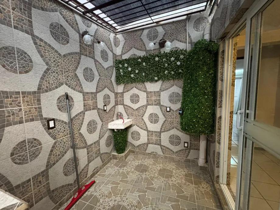 secondary property images 2