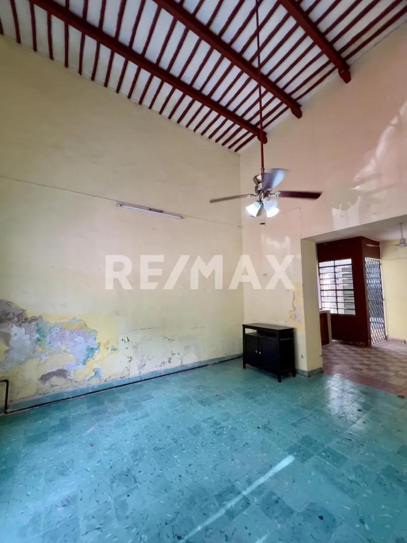 secondary property images 0