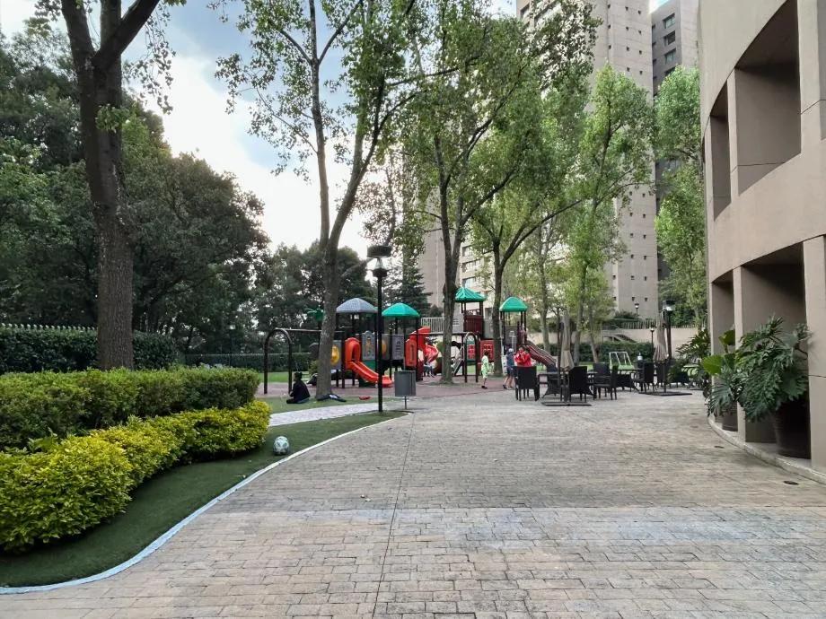 secondary property images 2