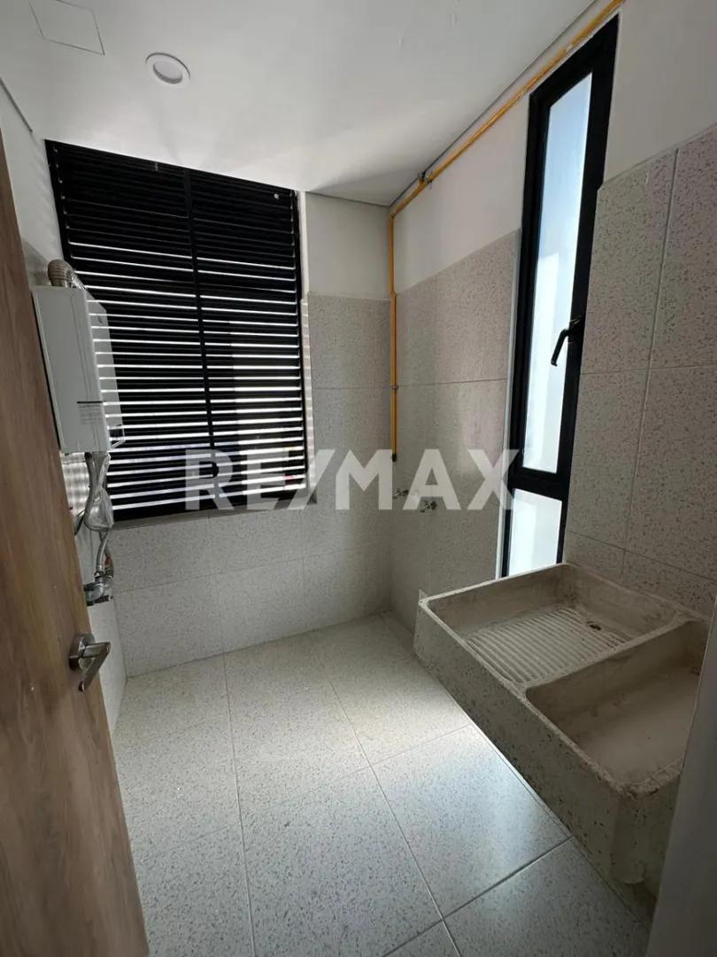 secondary property images 2