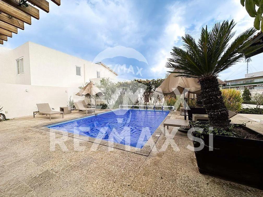 secondary property images 0