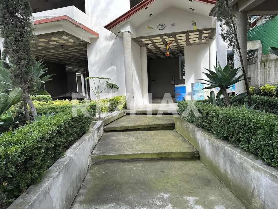 secondary property images 0