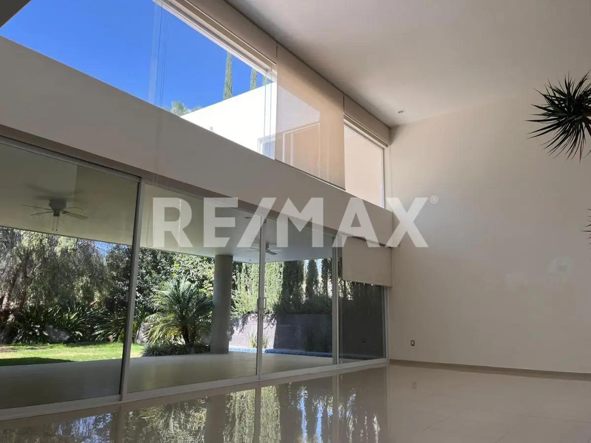 secondary property images 0