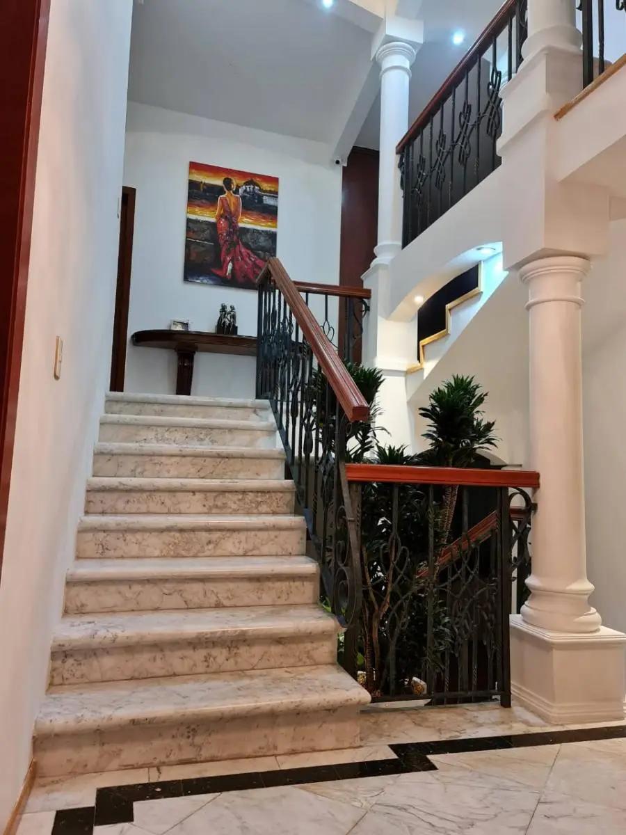 secondary property images 3