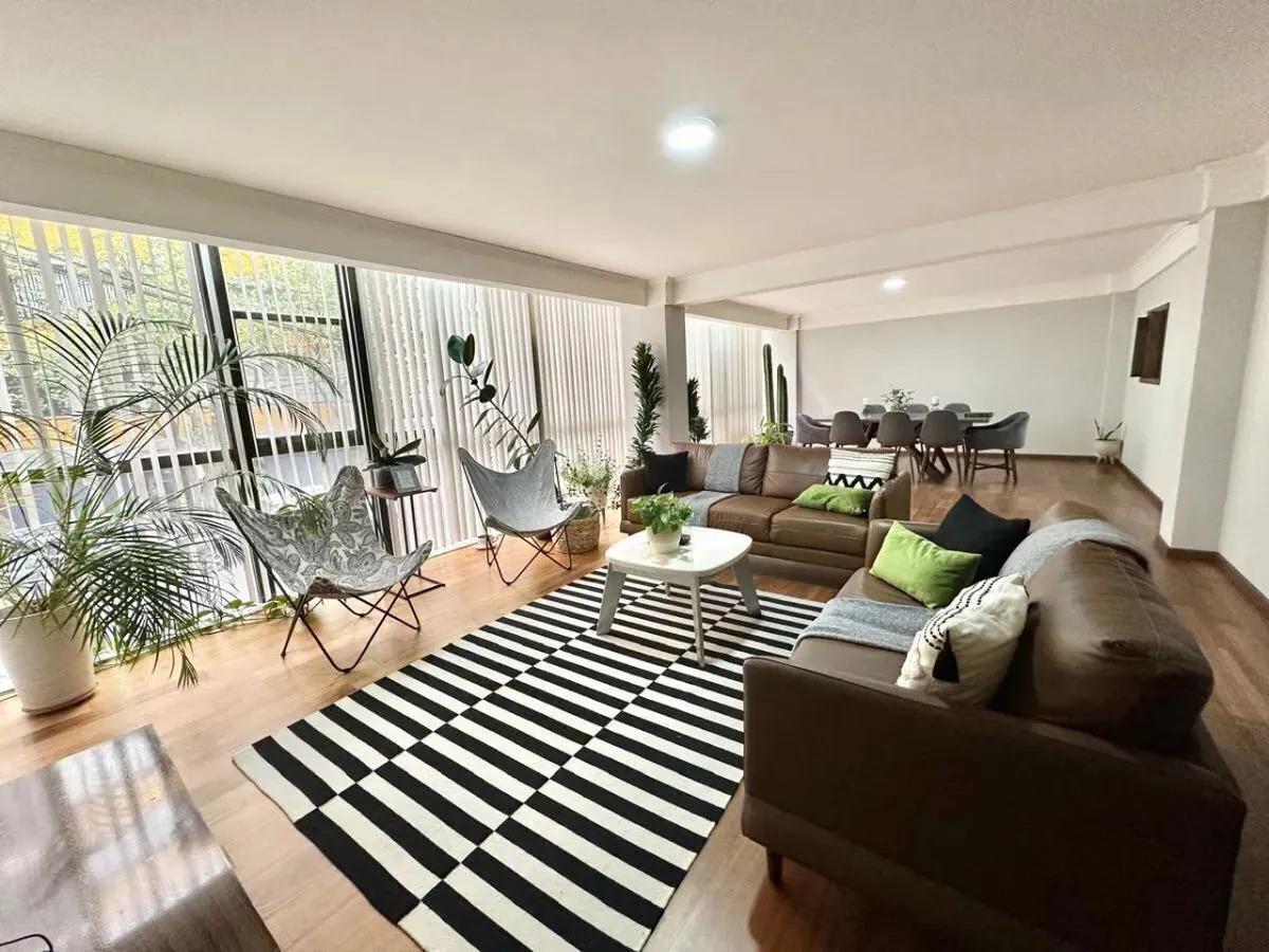 secondary property images 0