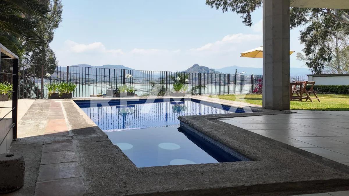 secondary property images 3