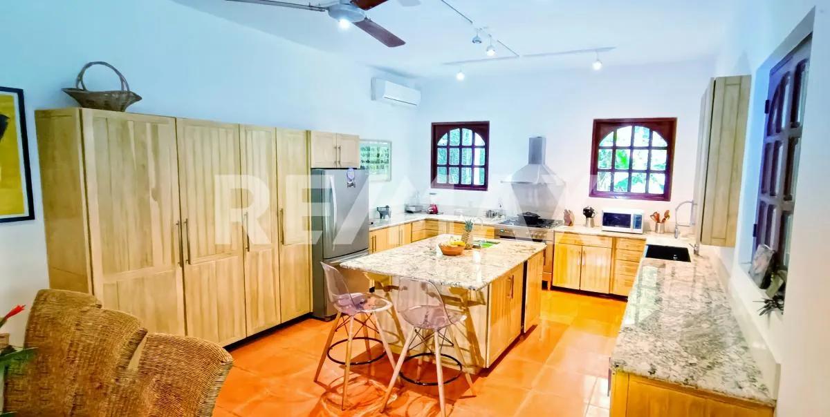 secondary property images 0