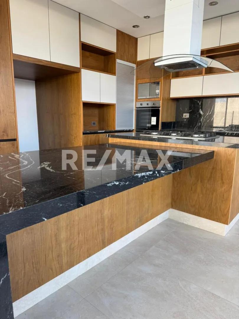 secondary property images 2