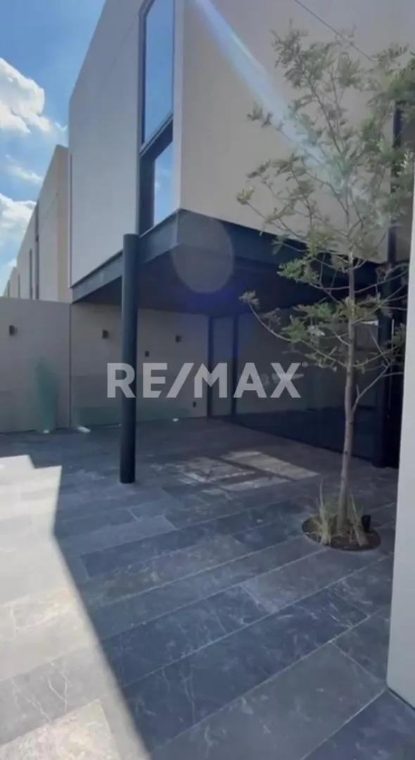 secondary property images 0