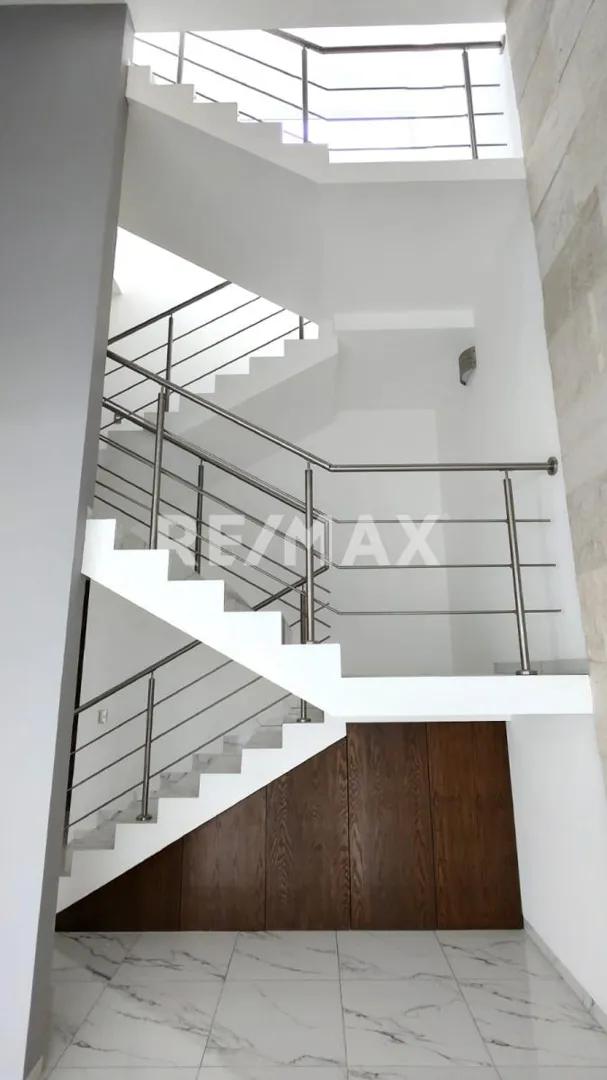 secondary property images 3