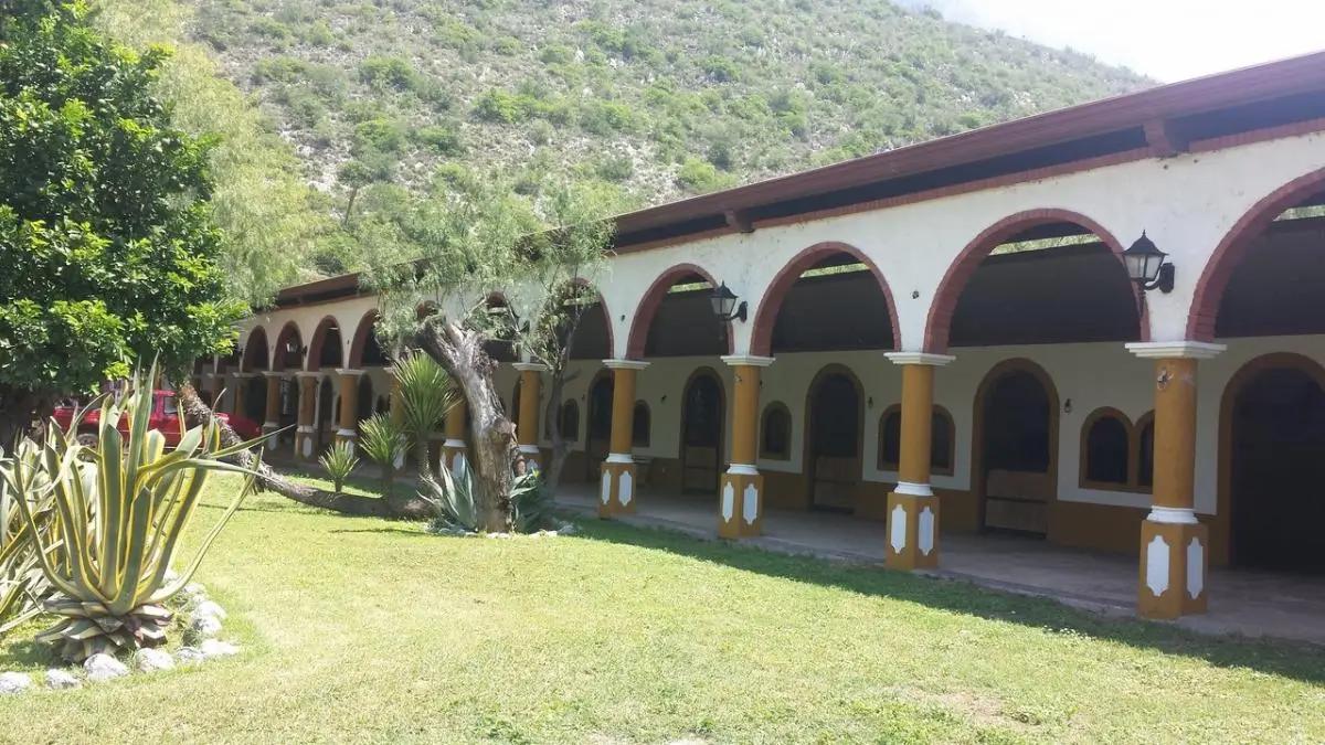 secondary property images 0