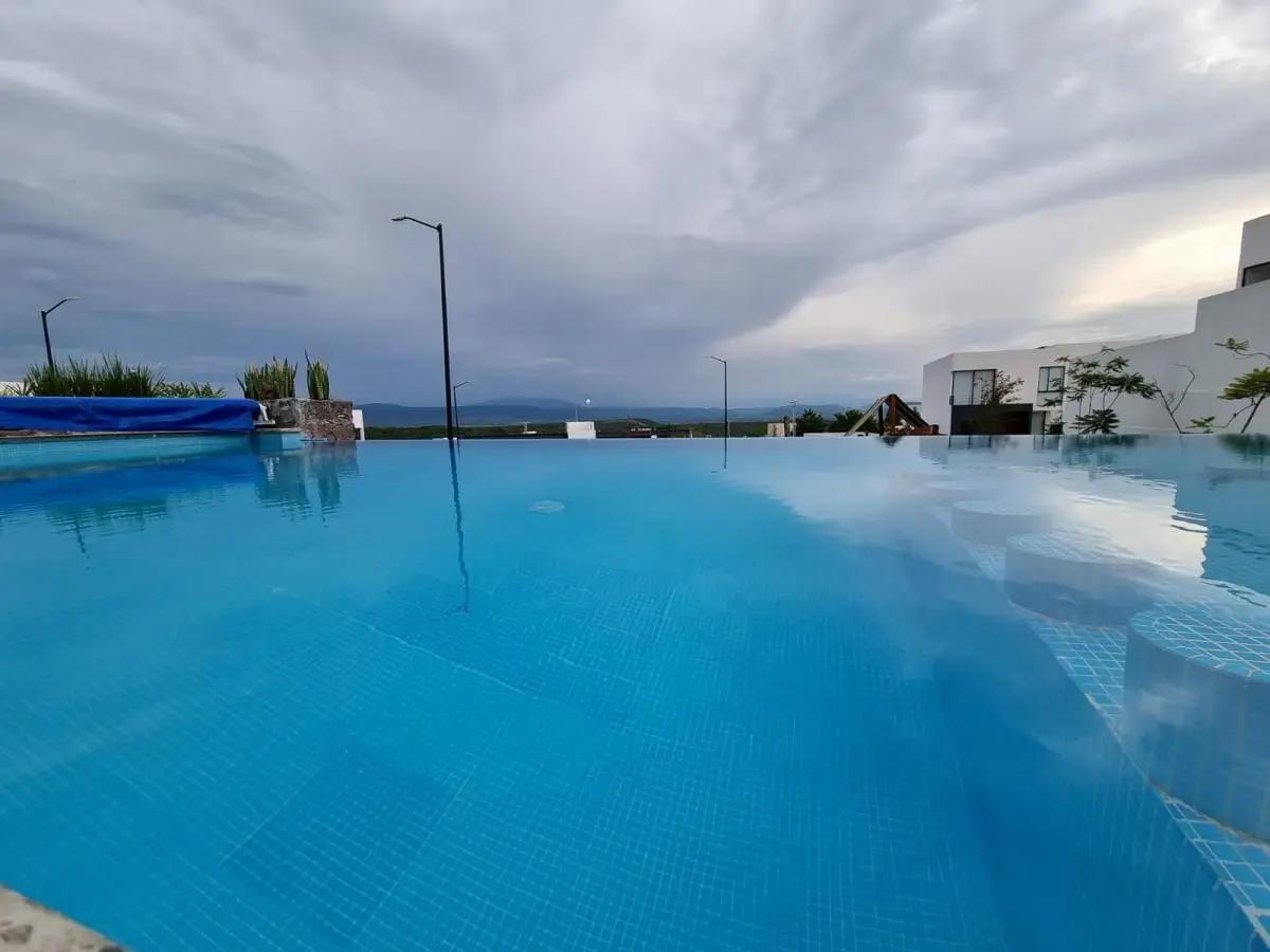 secondary property images 2