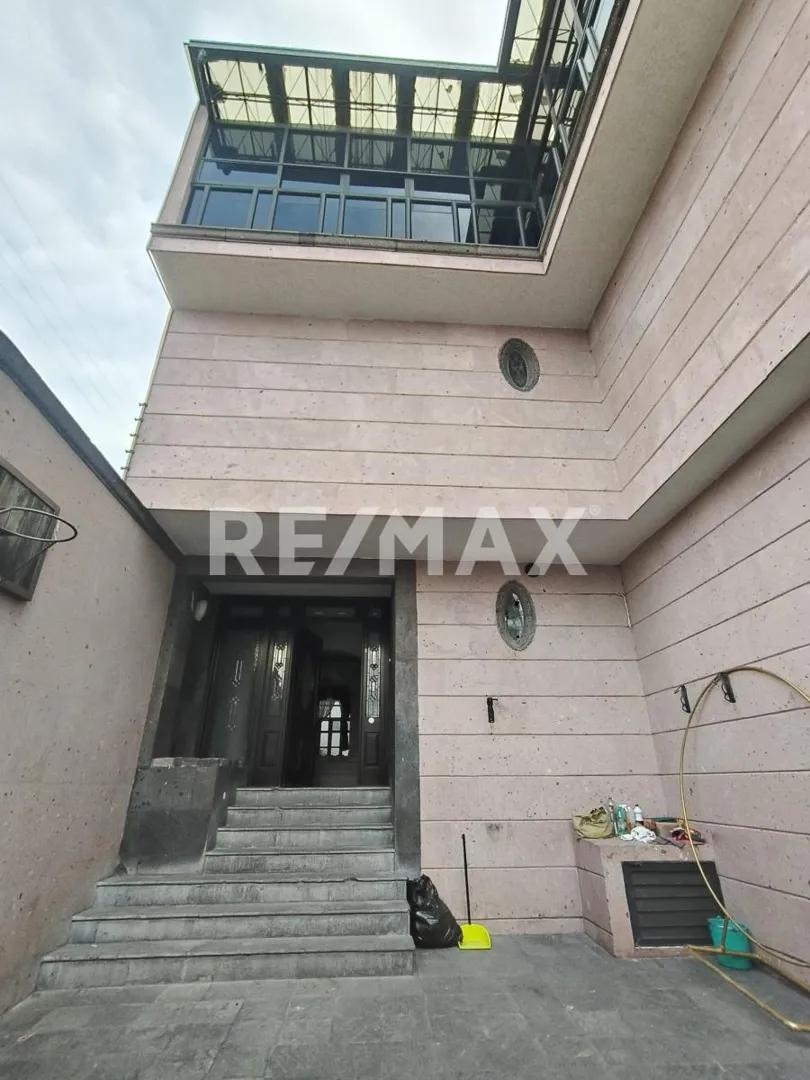 secondary property images 0