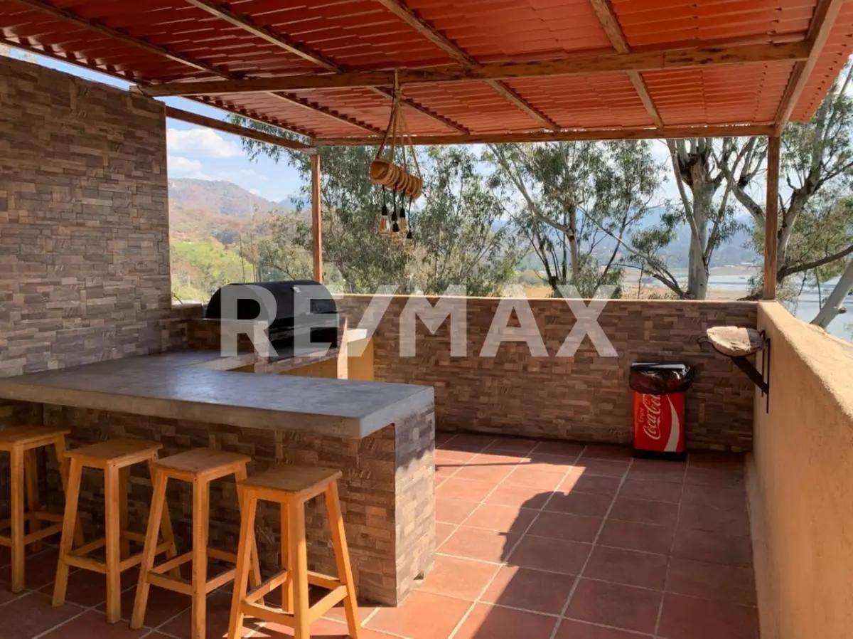 secondary property images 0