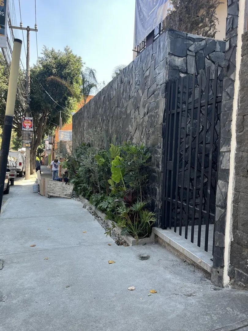 secondary property images 0