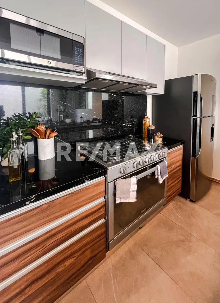 secondary property images 0