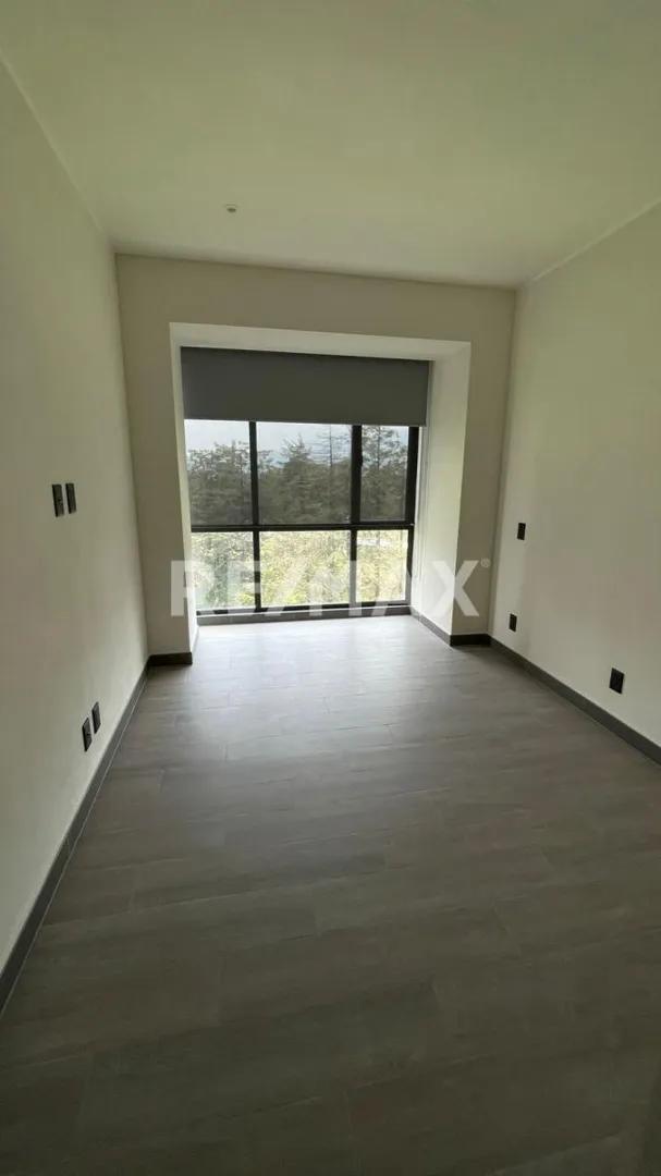 secondary property images 0