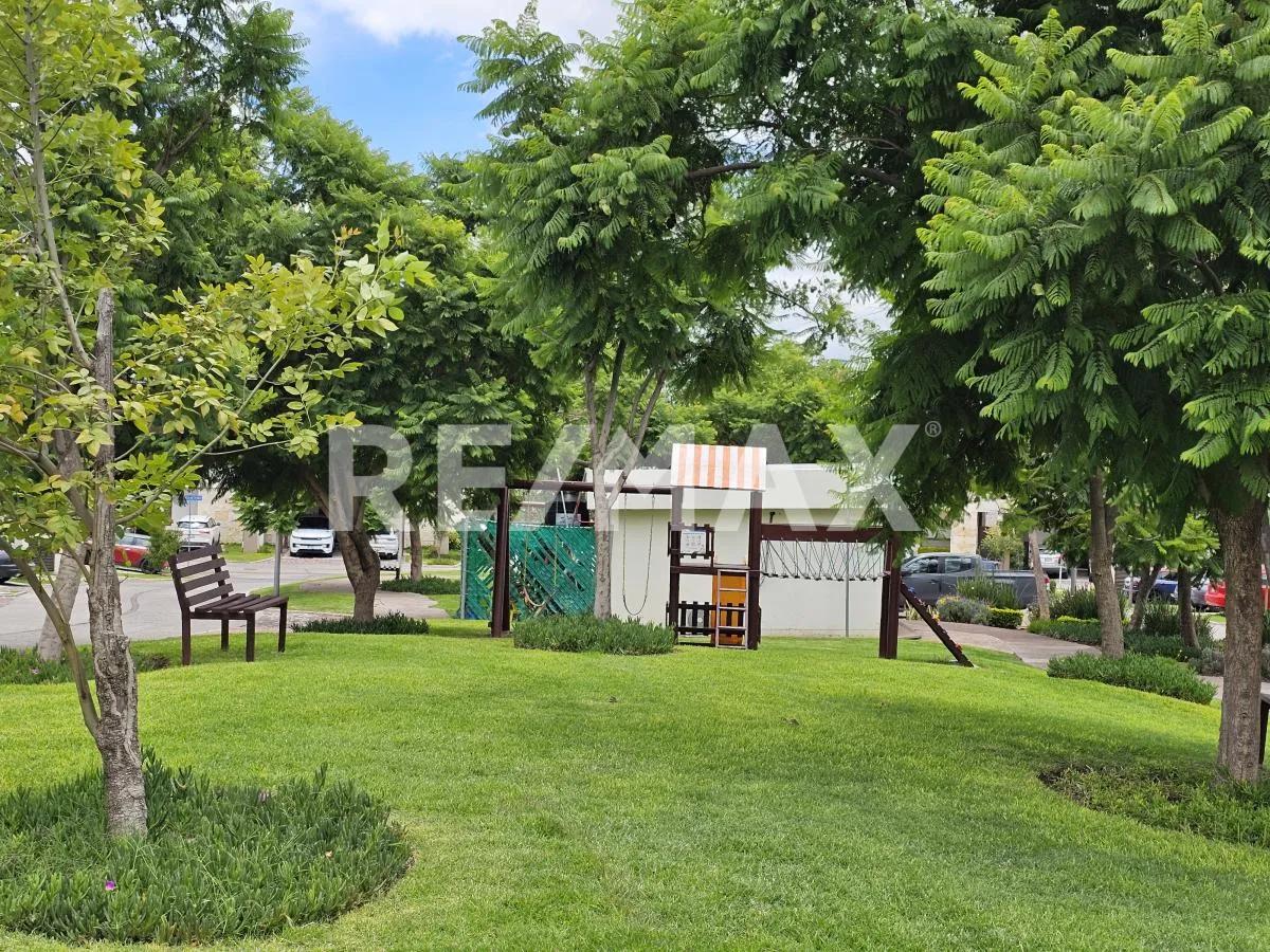 secondary property images 0