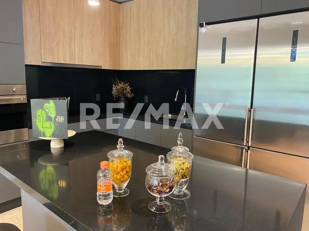 secondary property images 0