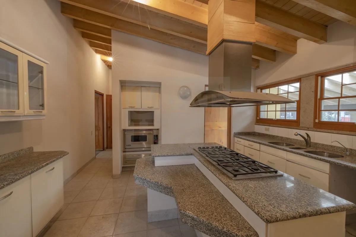 secondary property images 3