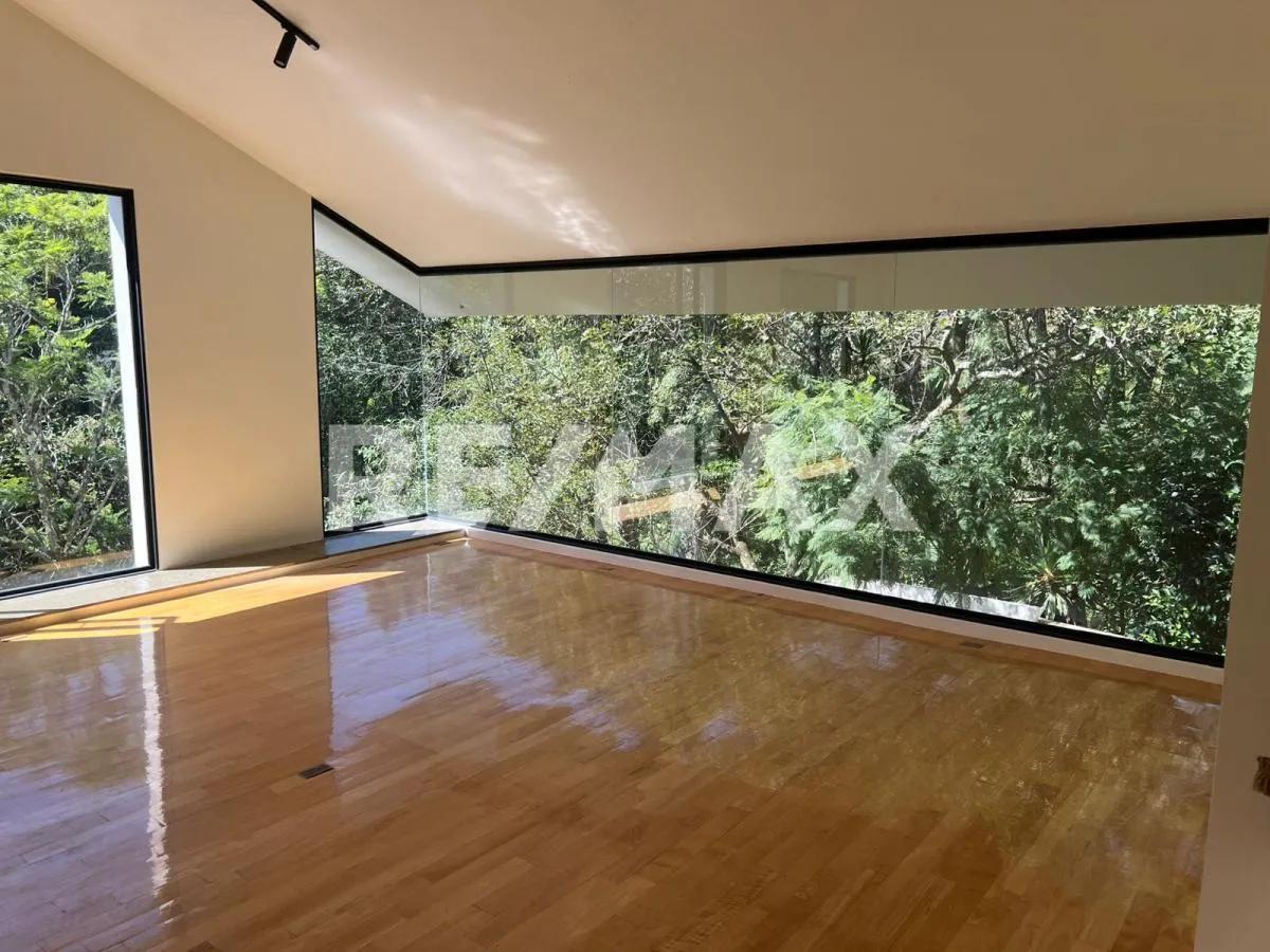 secondary property images 0