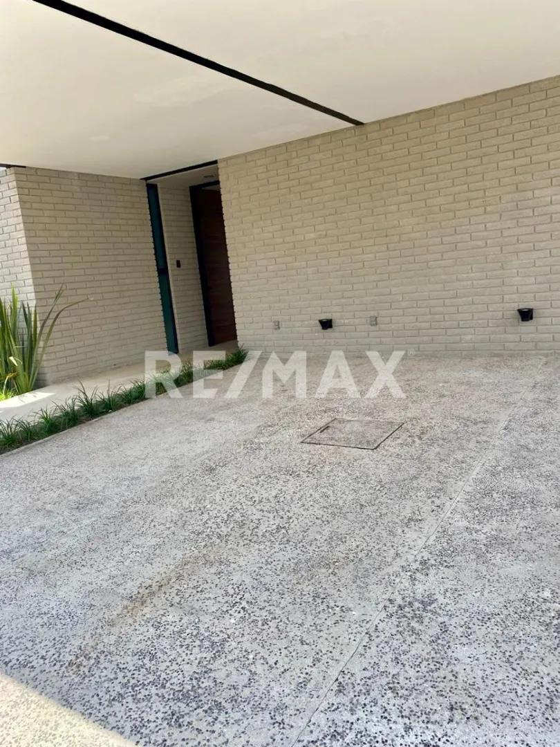 secondary property images 0