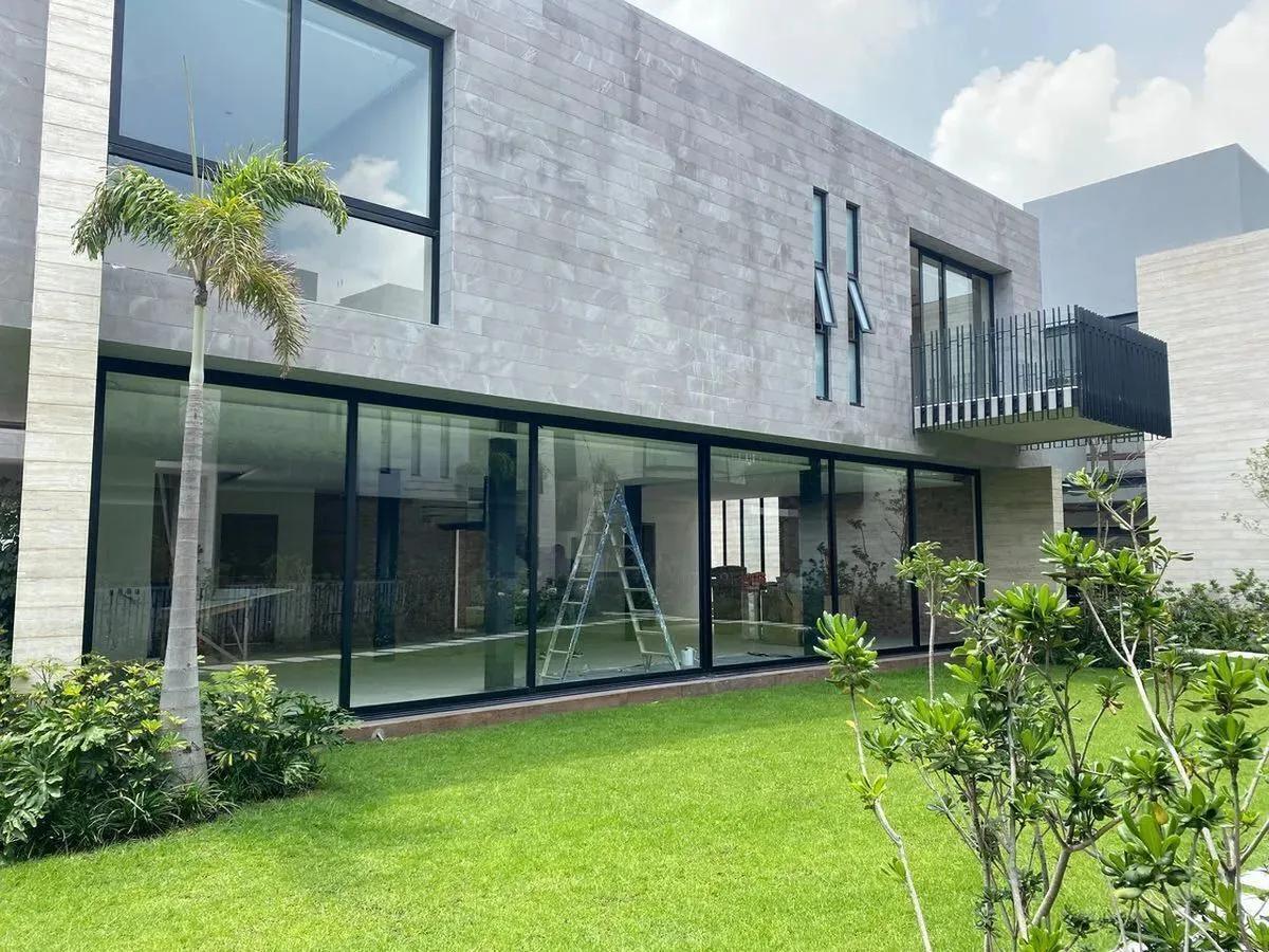 secondary property images 0