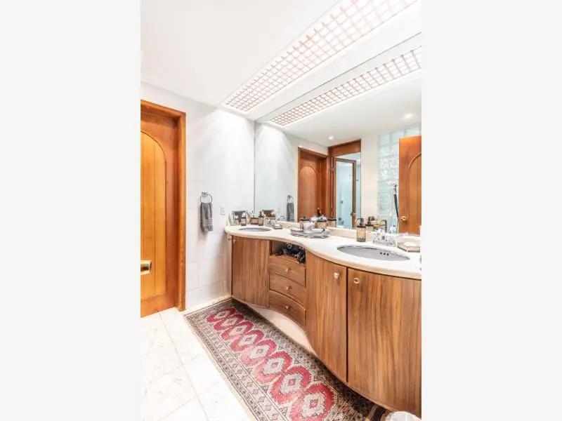 secondary property images 2