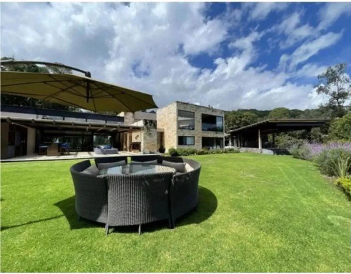 secondary property images 0