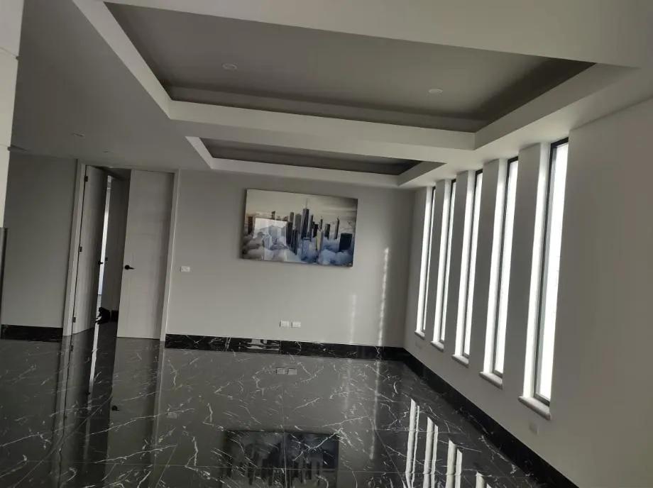 secondary property images 0