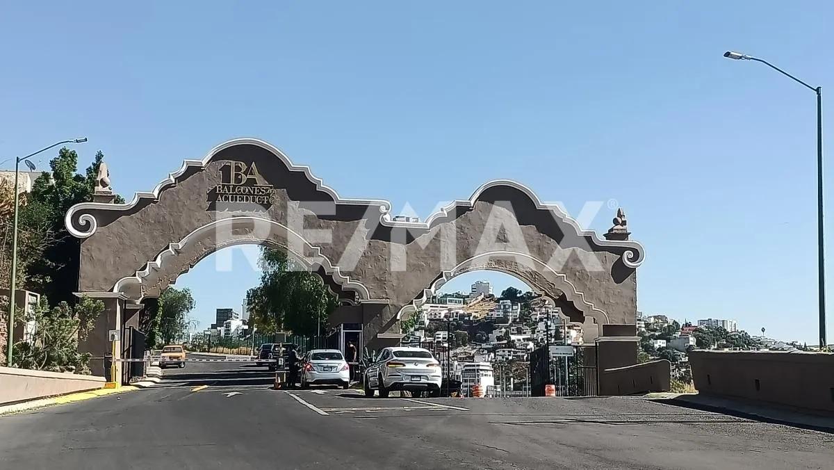 secondary property images 0