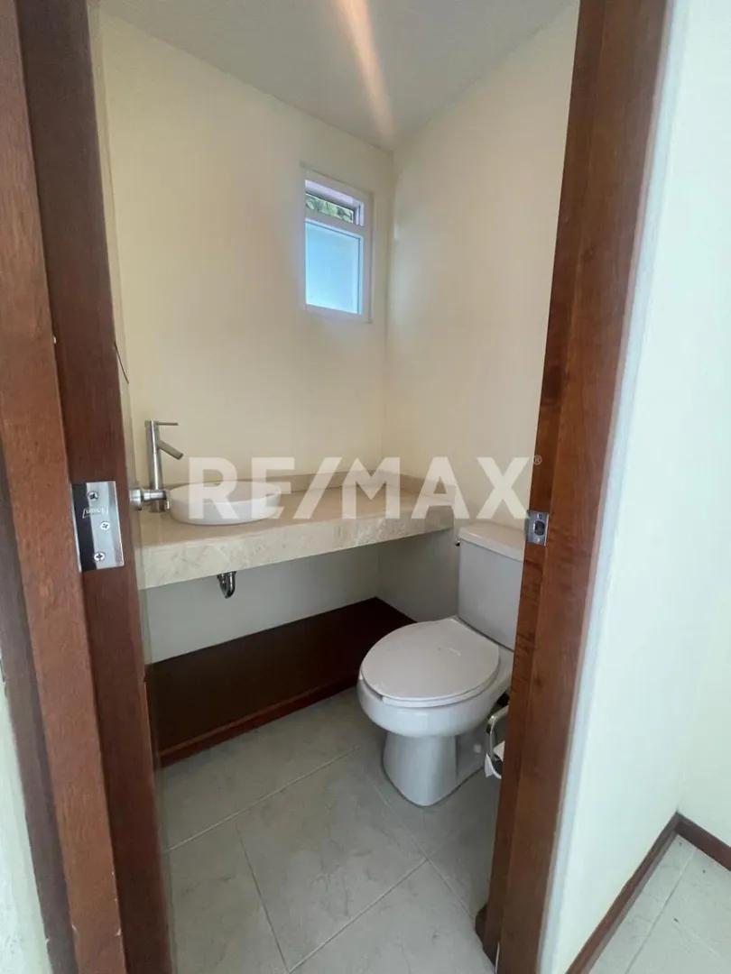 secondary property images 0