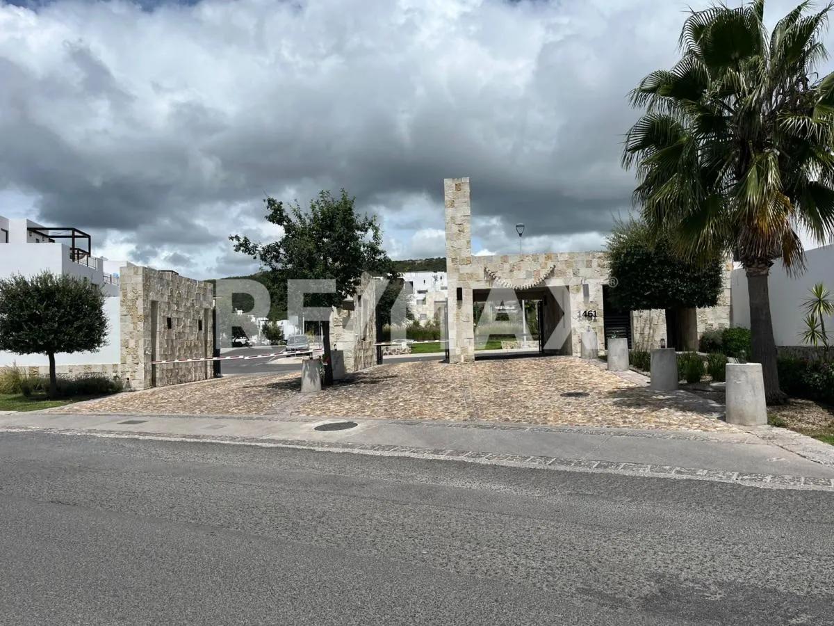 secondary property images 0