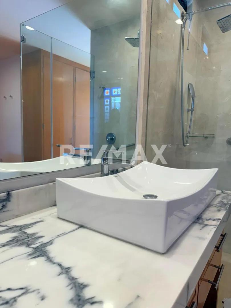 secondary property images 0