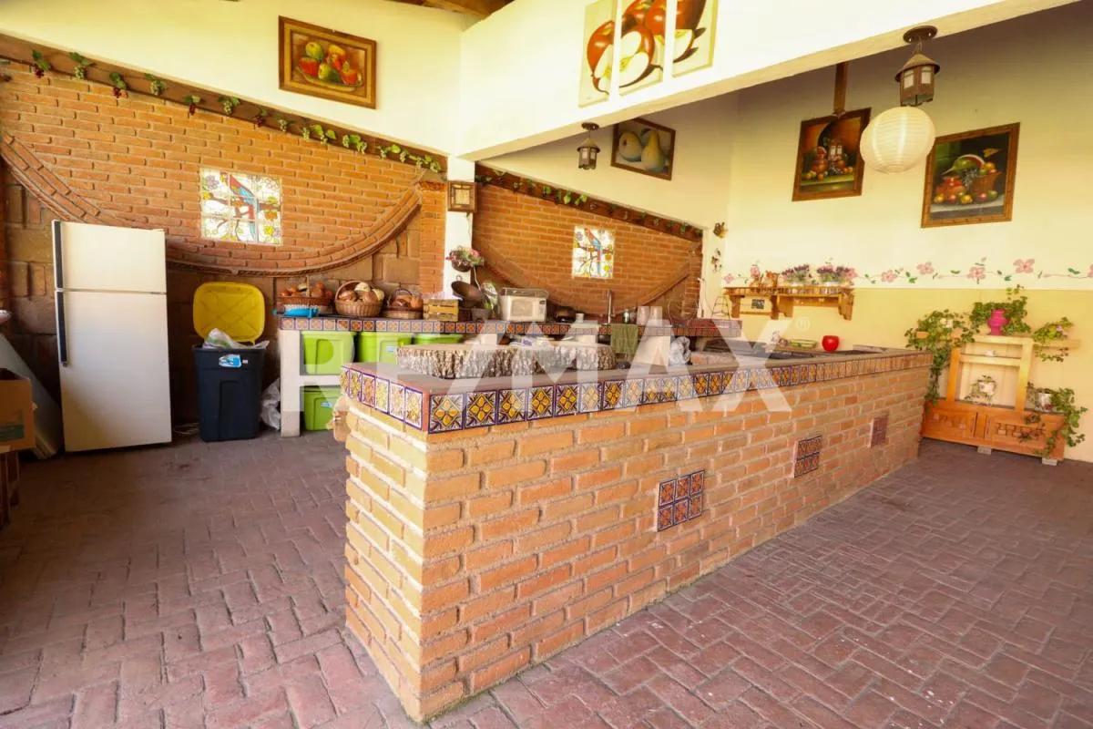 secondary property images 3