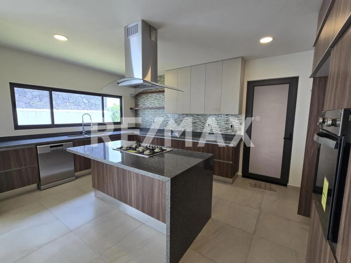 secondary property images 0