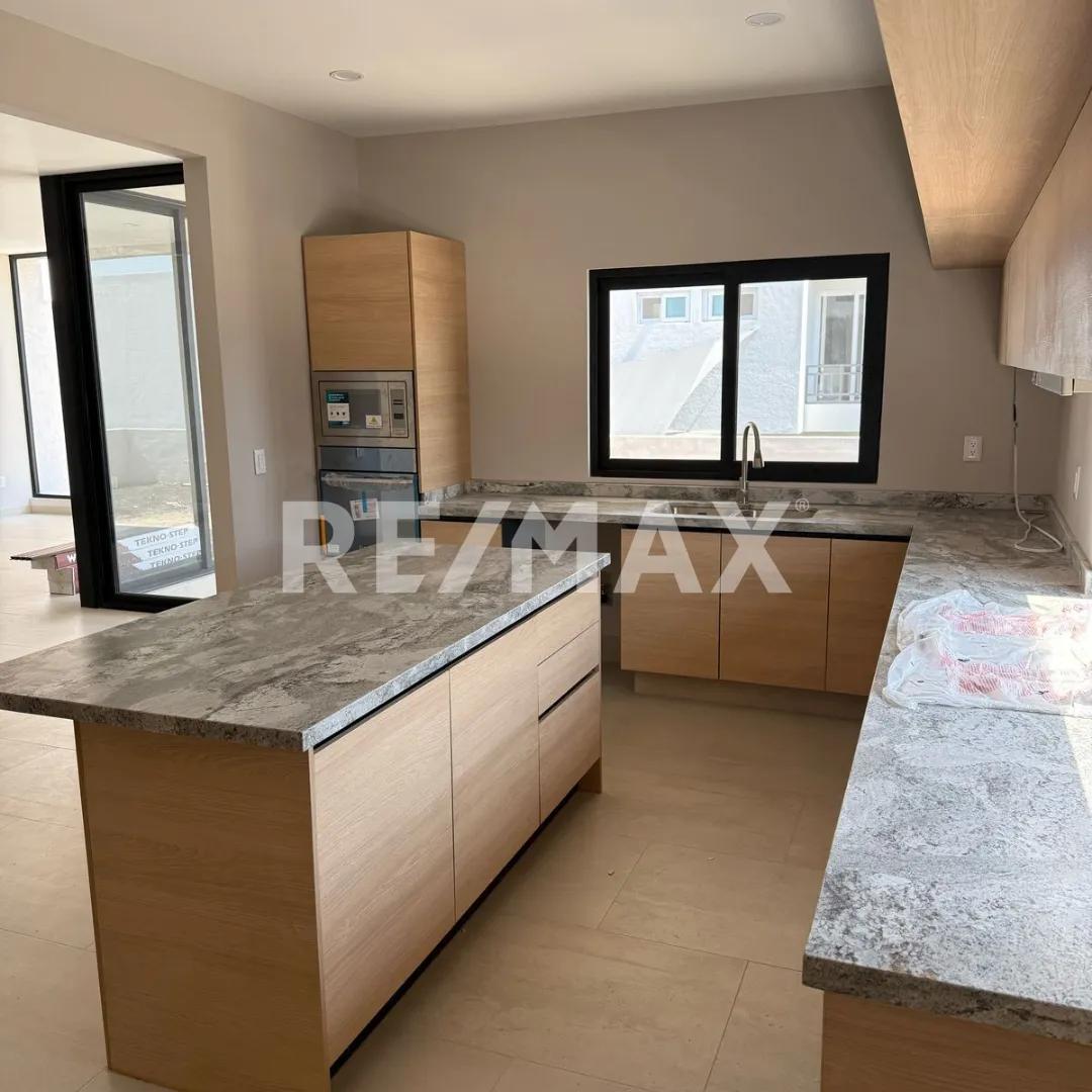 secondary property images 3