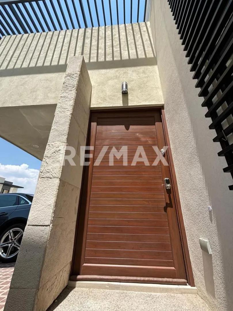 secondary property images 0