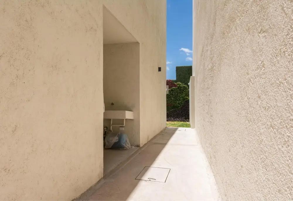 secondary property images 2