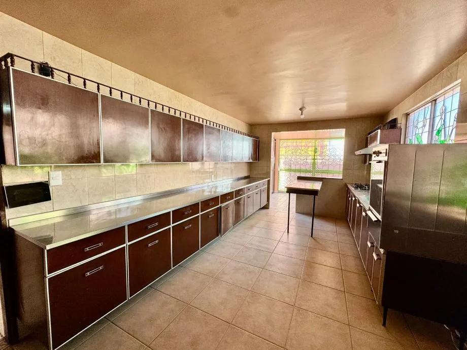 secondary property images 0