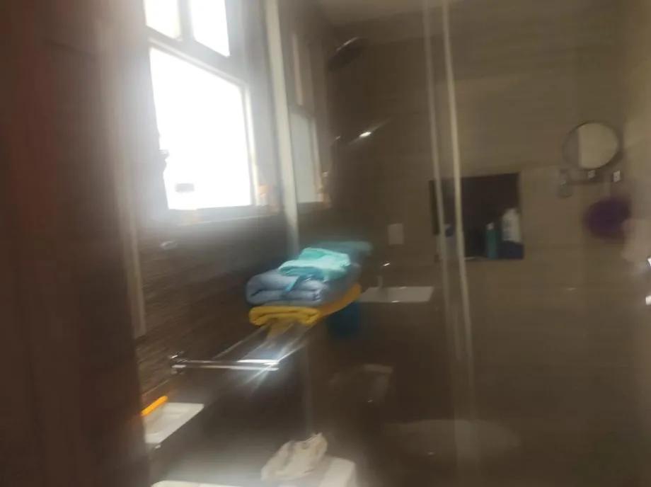 secondary property images 3