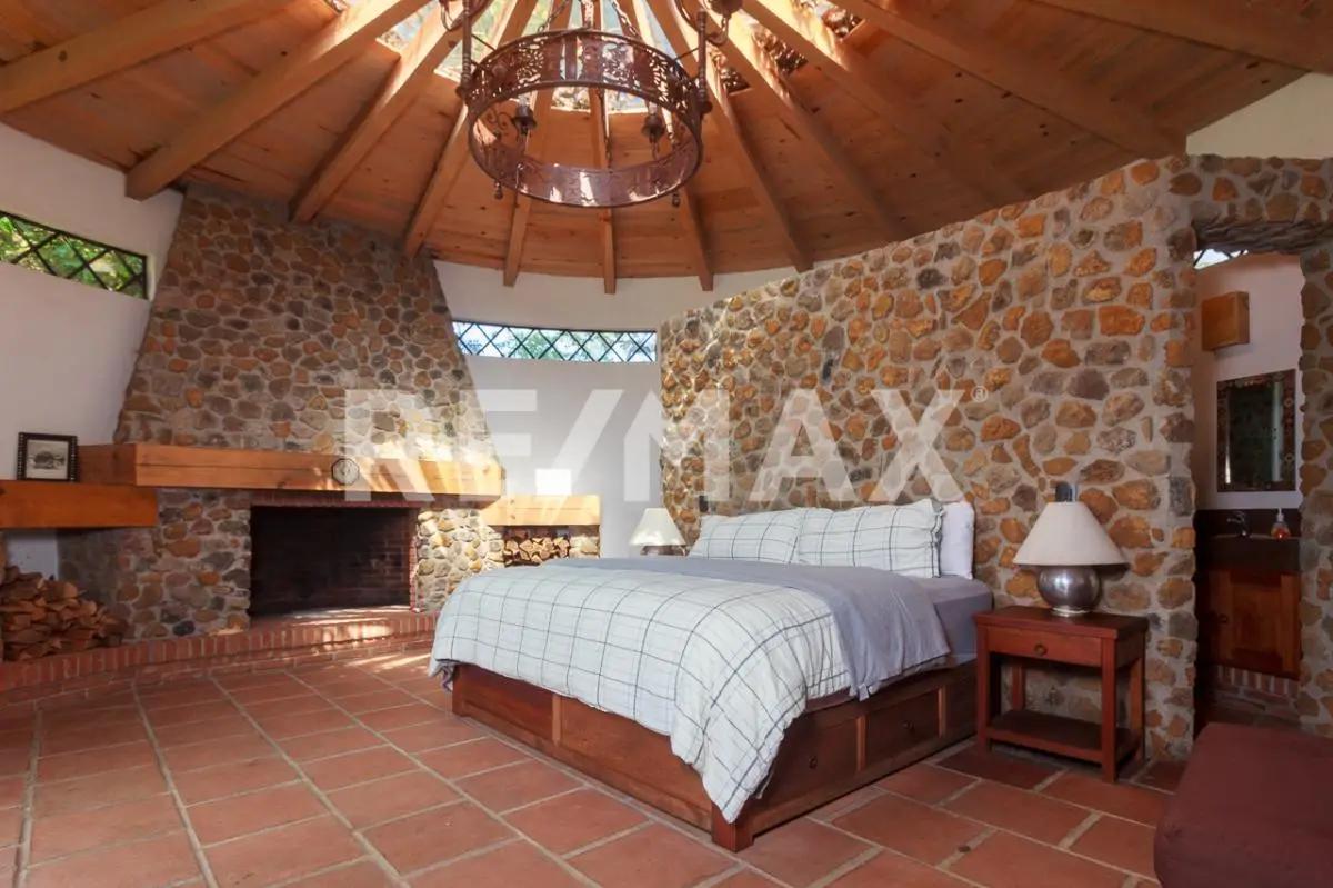 secondary property images 2