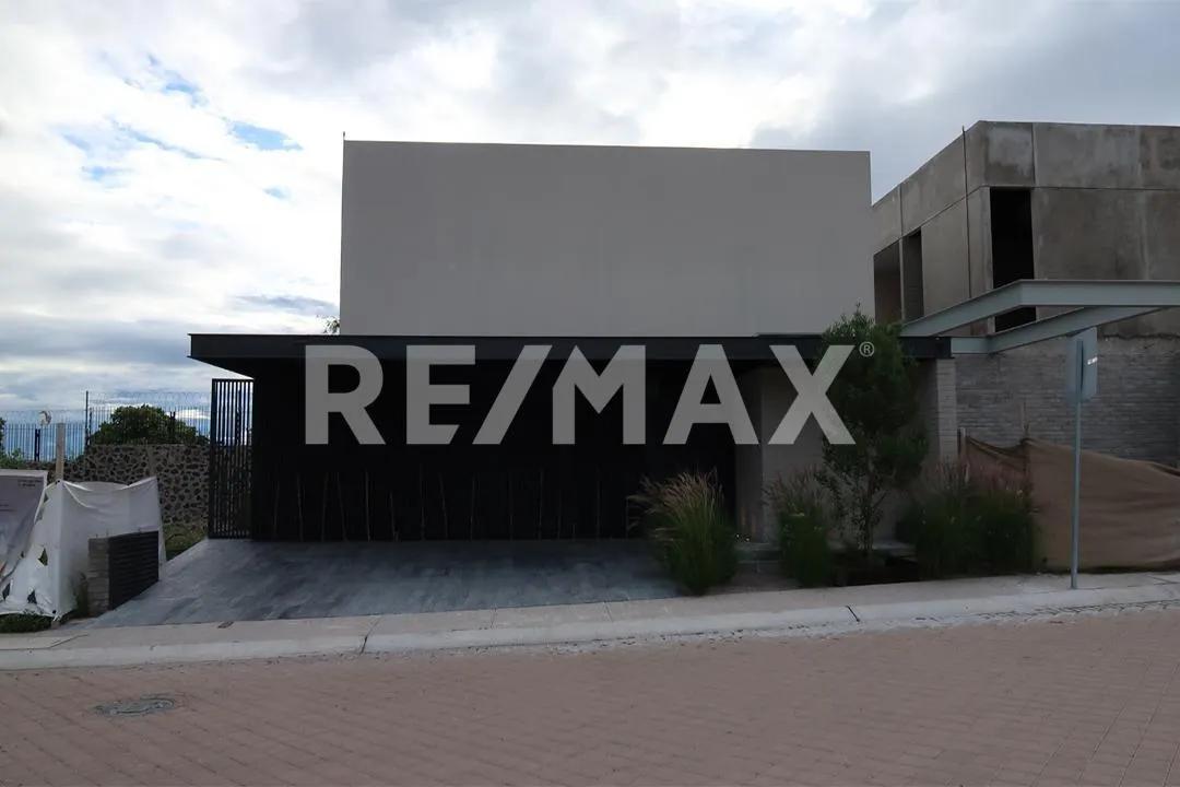 secondary property images 0