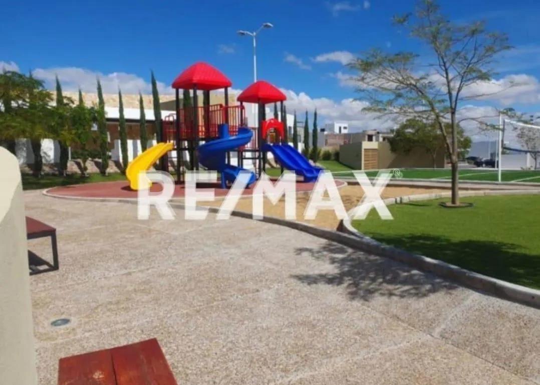 secondary property images 0