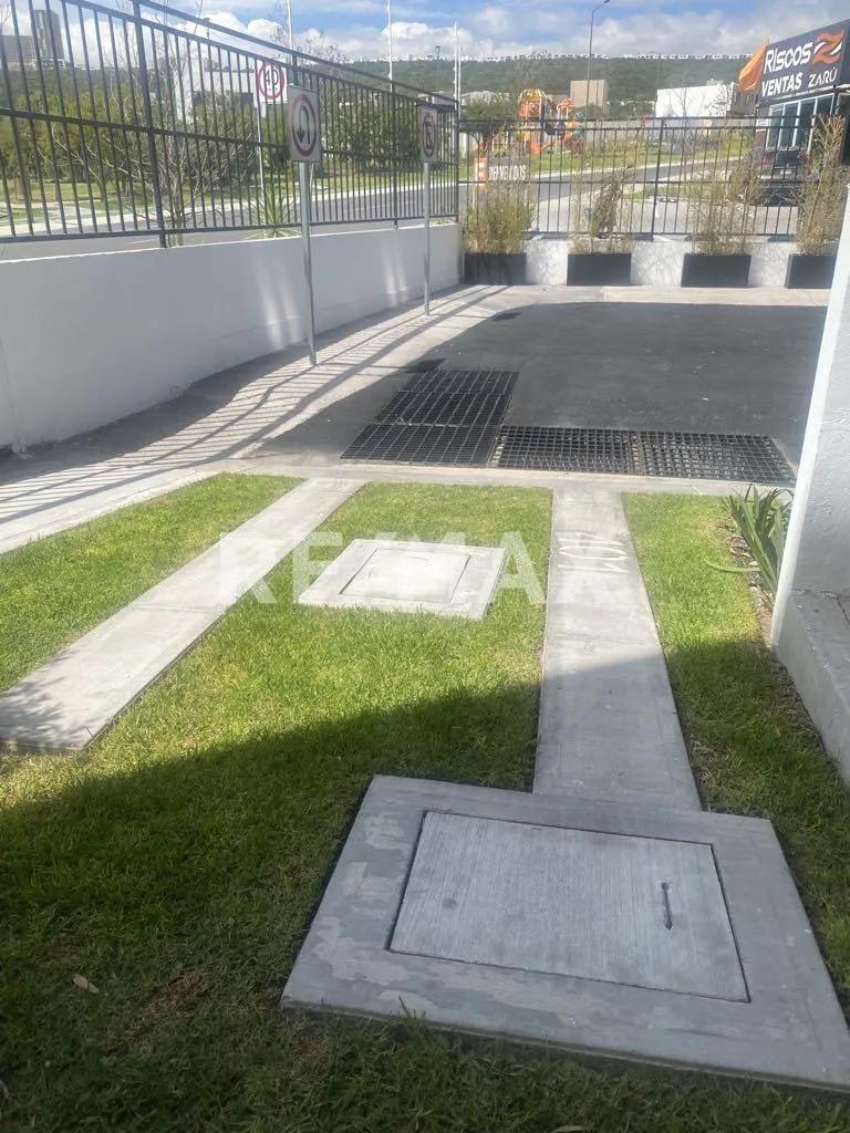 secondary property images 2